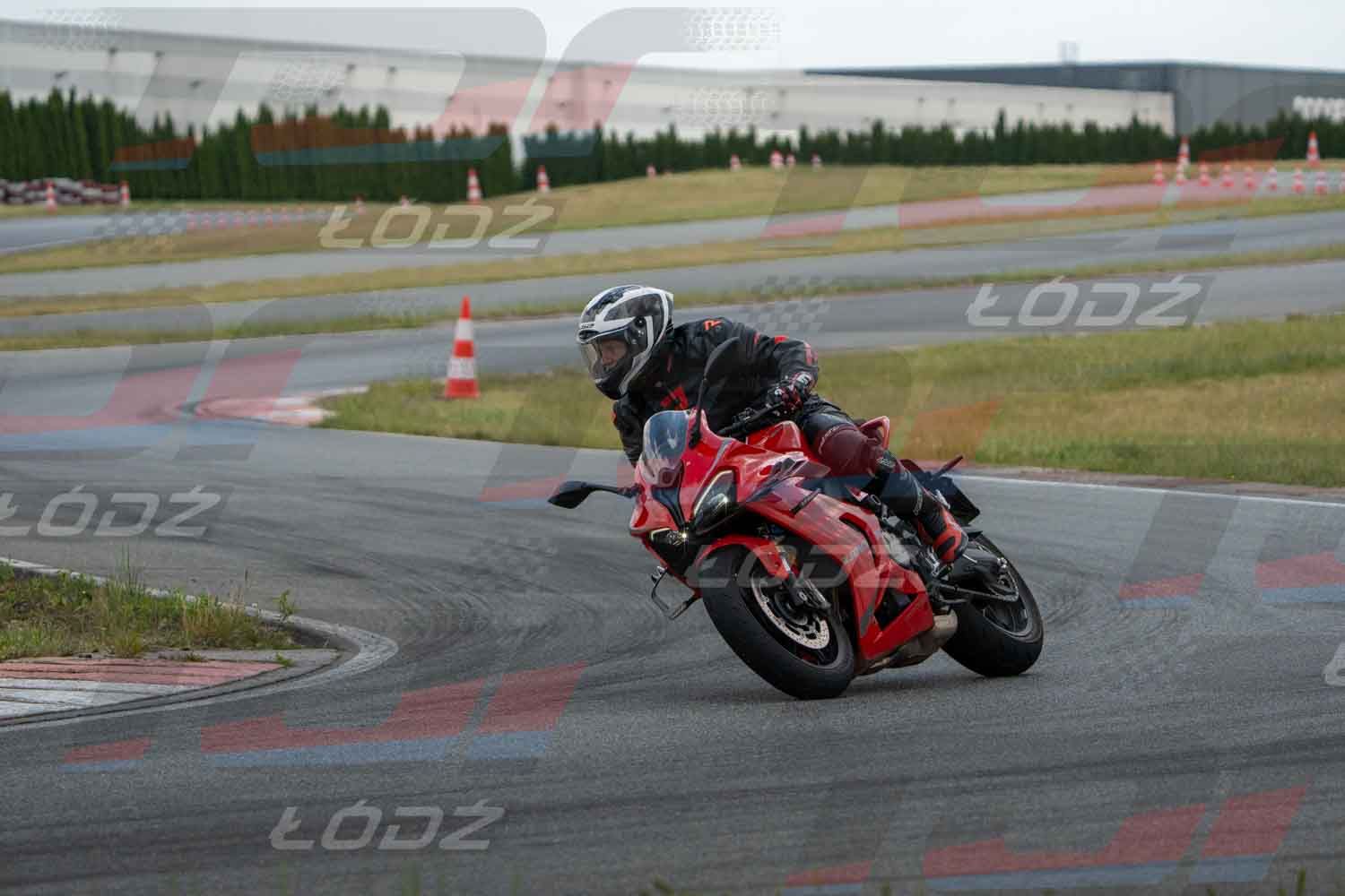 010626TDmoto-57.jpg