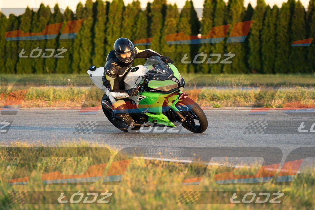 26.09.06 TM-3084.jpg