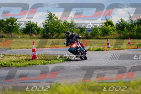 25.06.20 TM-2227.jpg