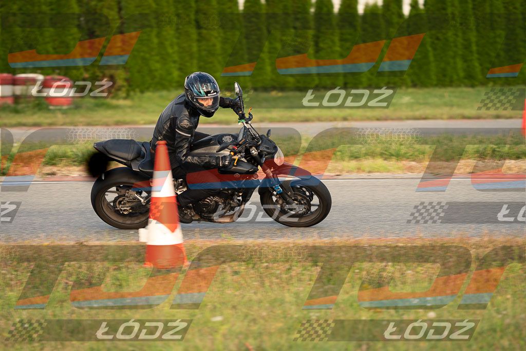 26.09.03 TM-0536.jpg