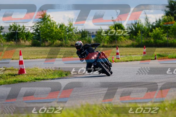 25.06.20 TM-2223.jpg