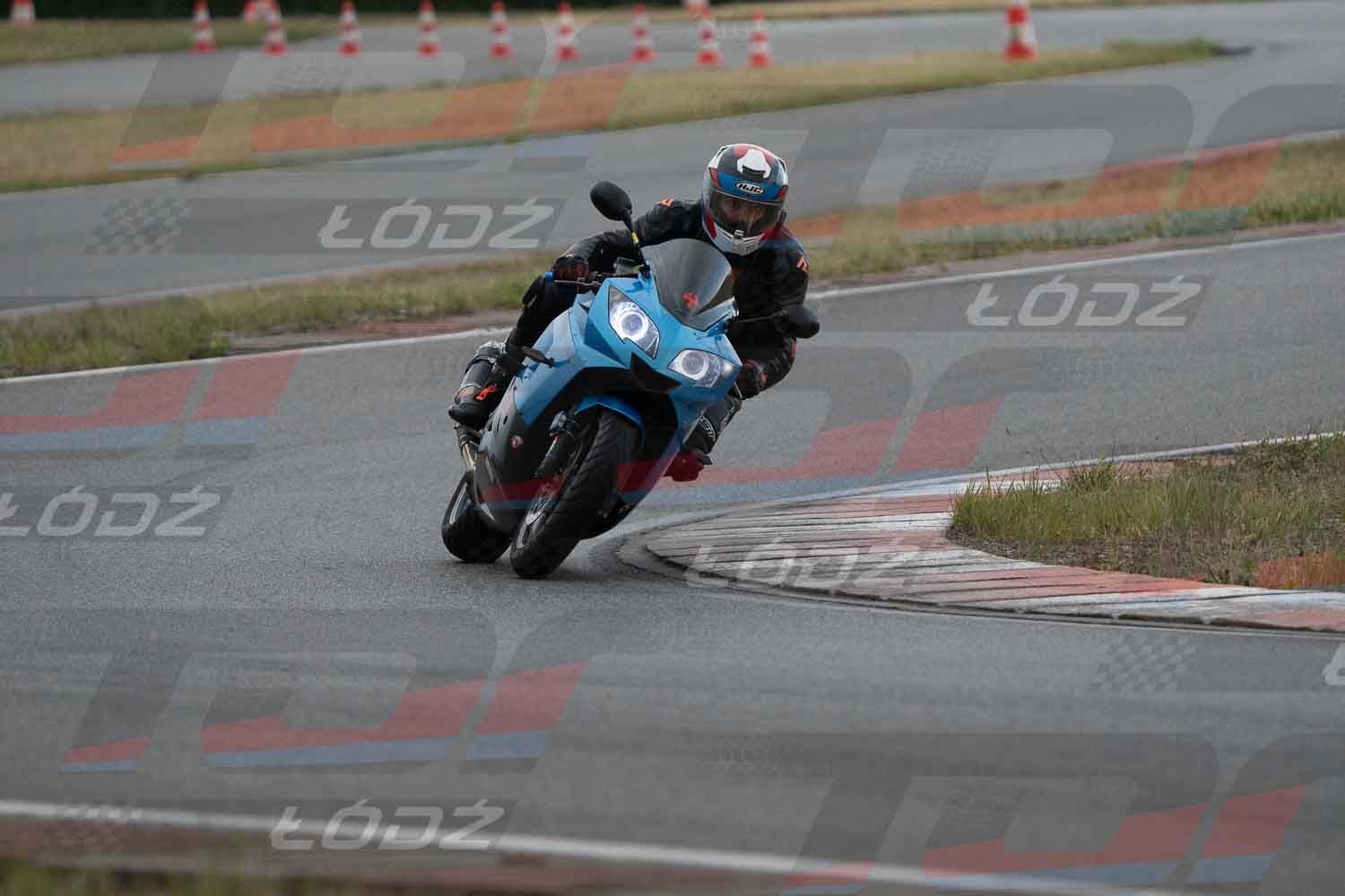 110726trackday (88 of 142).jpg