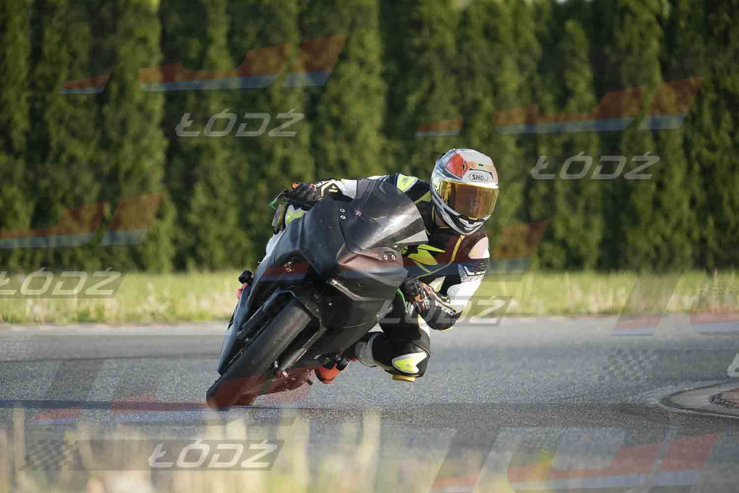 010525TDmoto (75).jpg