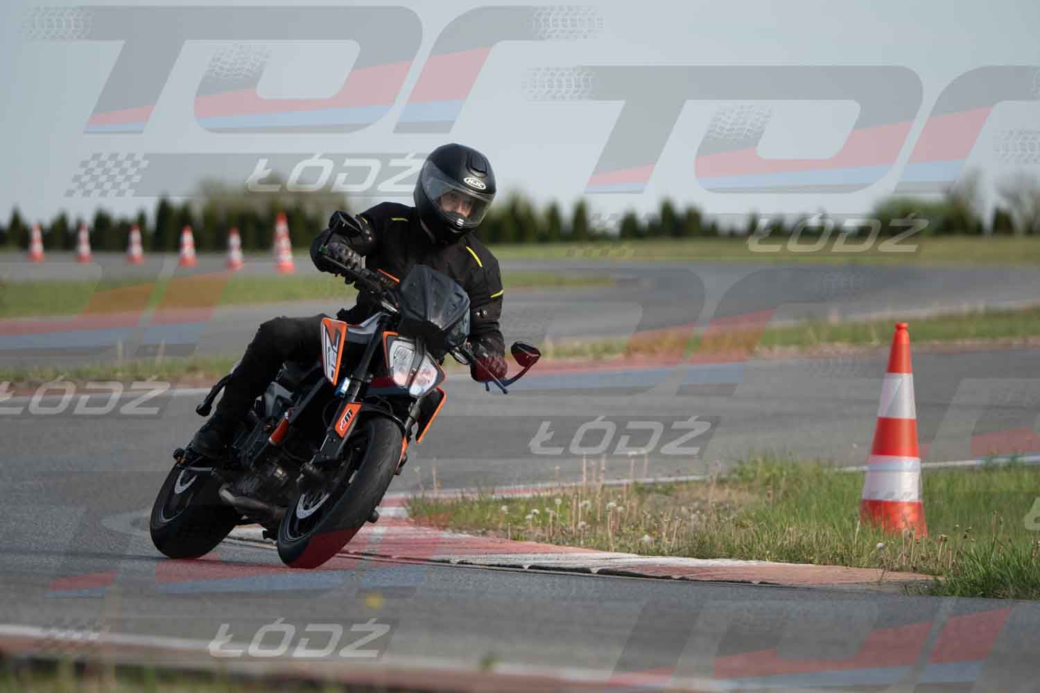 040526trackday-26.jpg