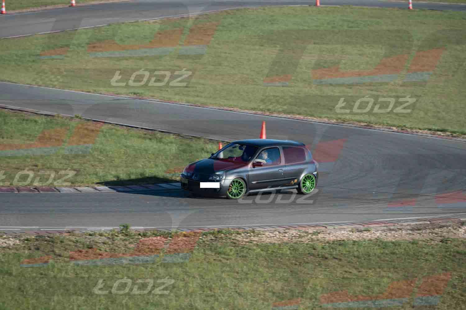 010526TDauto-202.jpg
