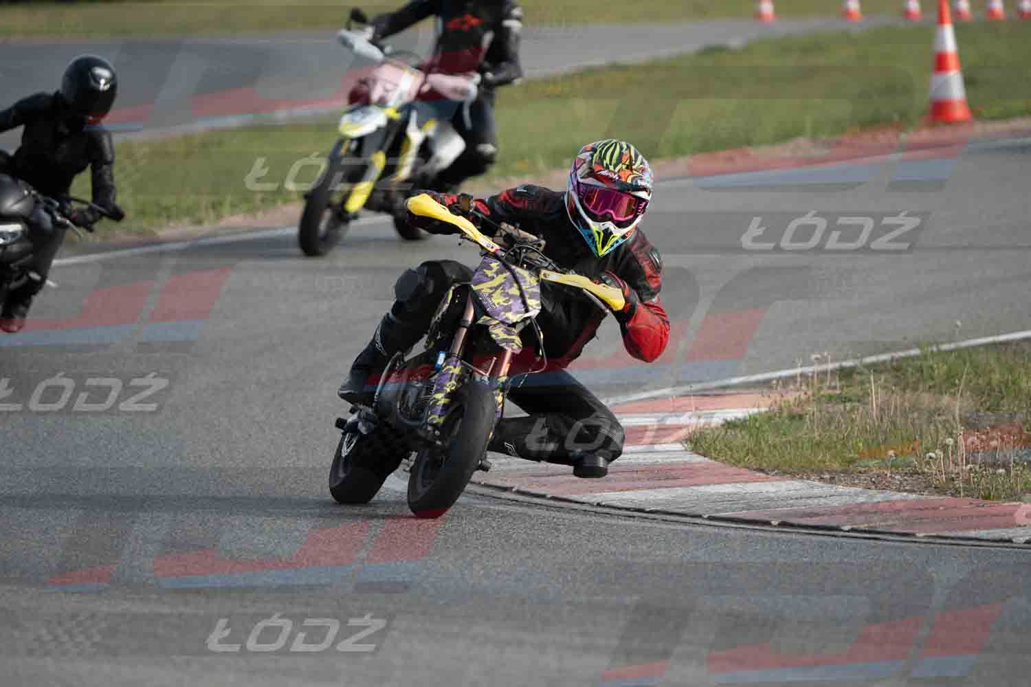 040526trackday-11.jpg