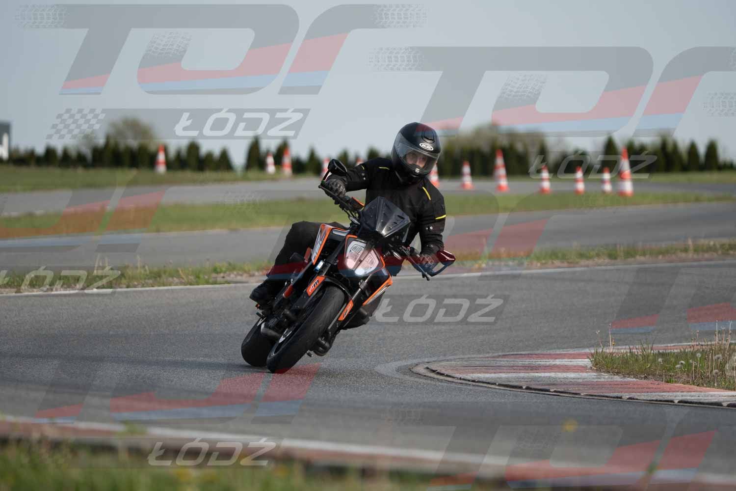 040526trackday-25.jpg