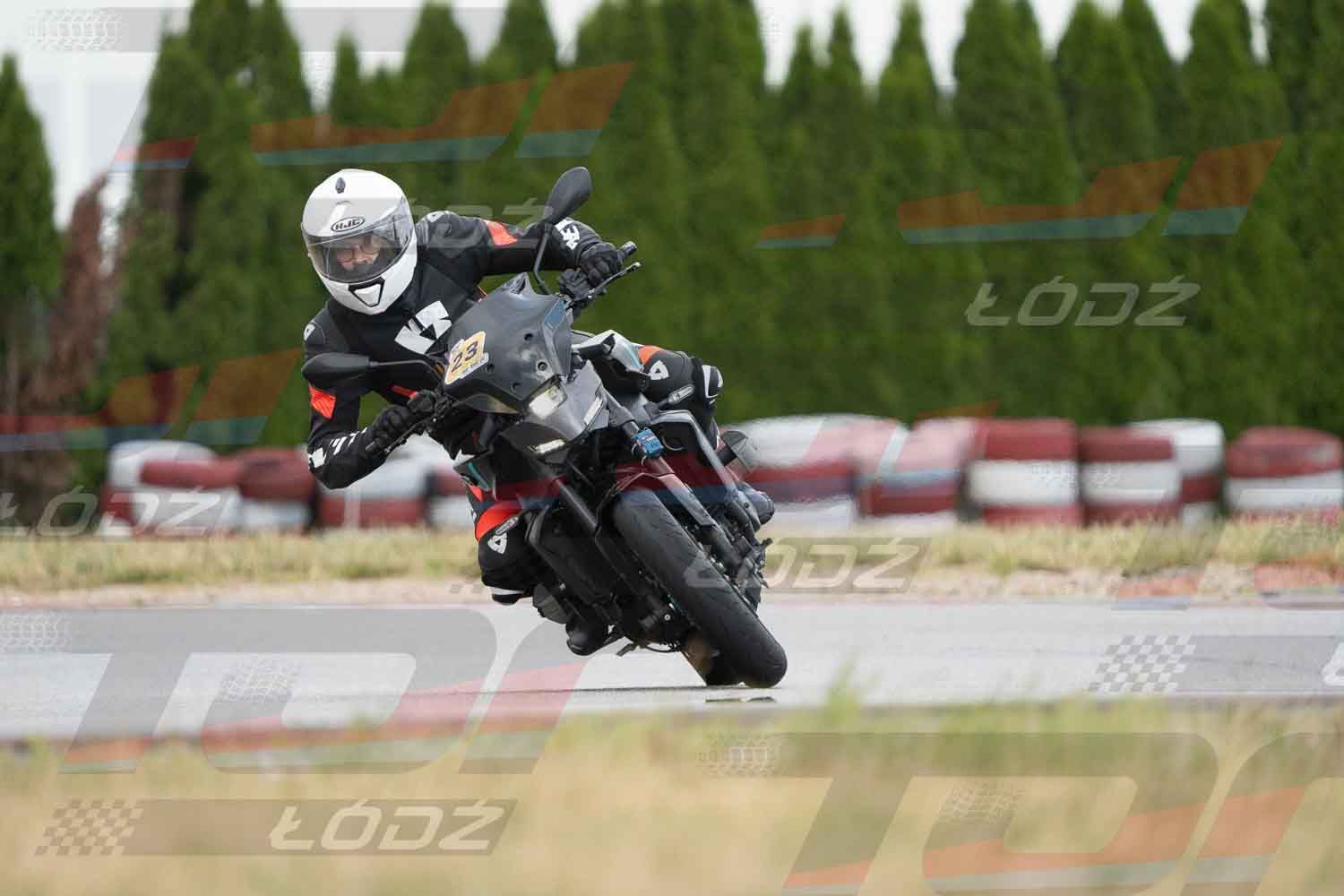 110726trackday (42 of 142).jpg