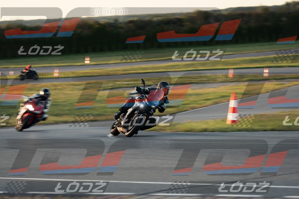 26.09.06 TM-2909.jpg