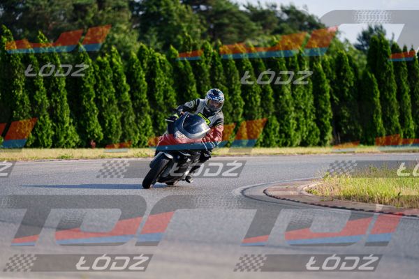 25.06.20 TM-2443.jpg