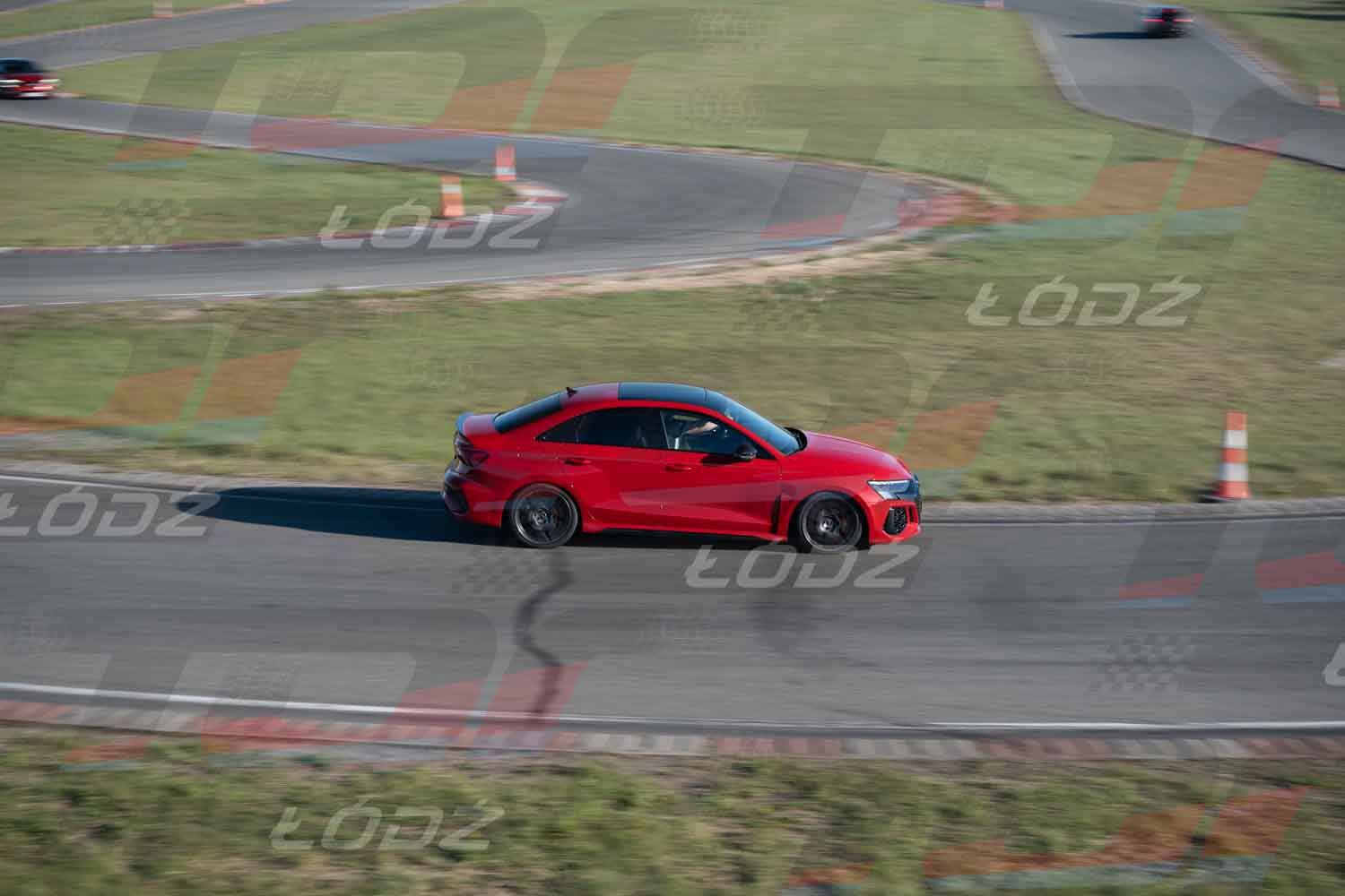 010526TDauto-201.jpg
