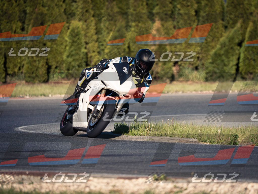 26.05.02 TM-0698.jpg