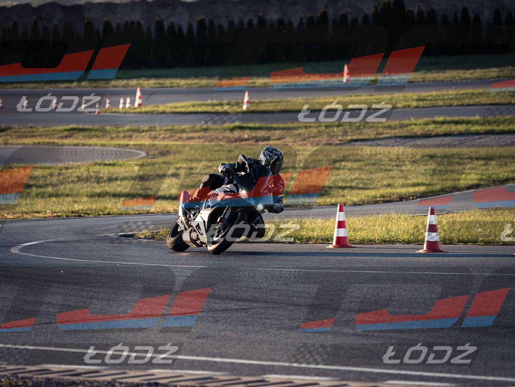 26.05.02 TM-2951.jpg