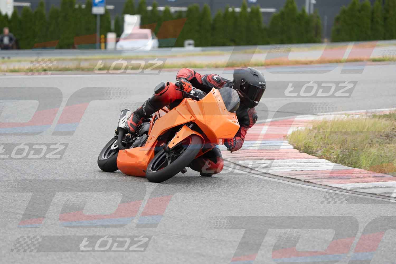 110726trackday (75 of 142).jpg