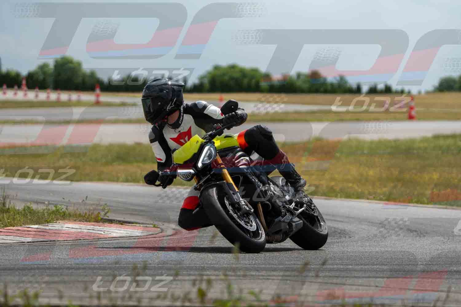 010626TDmoto-17.jpg