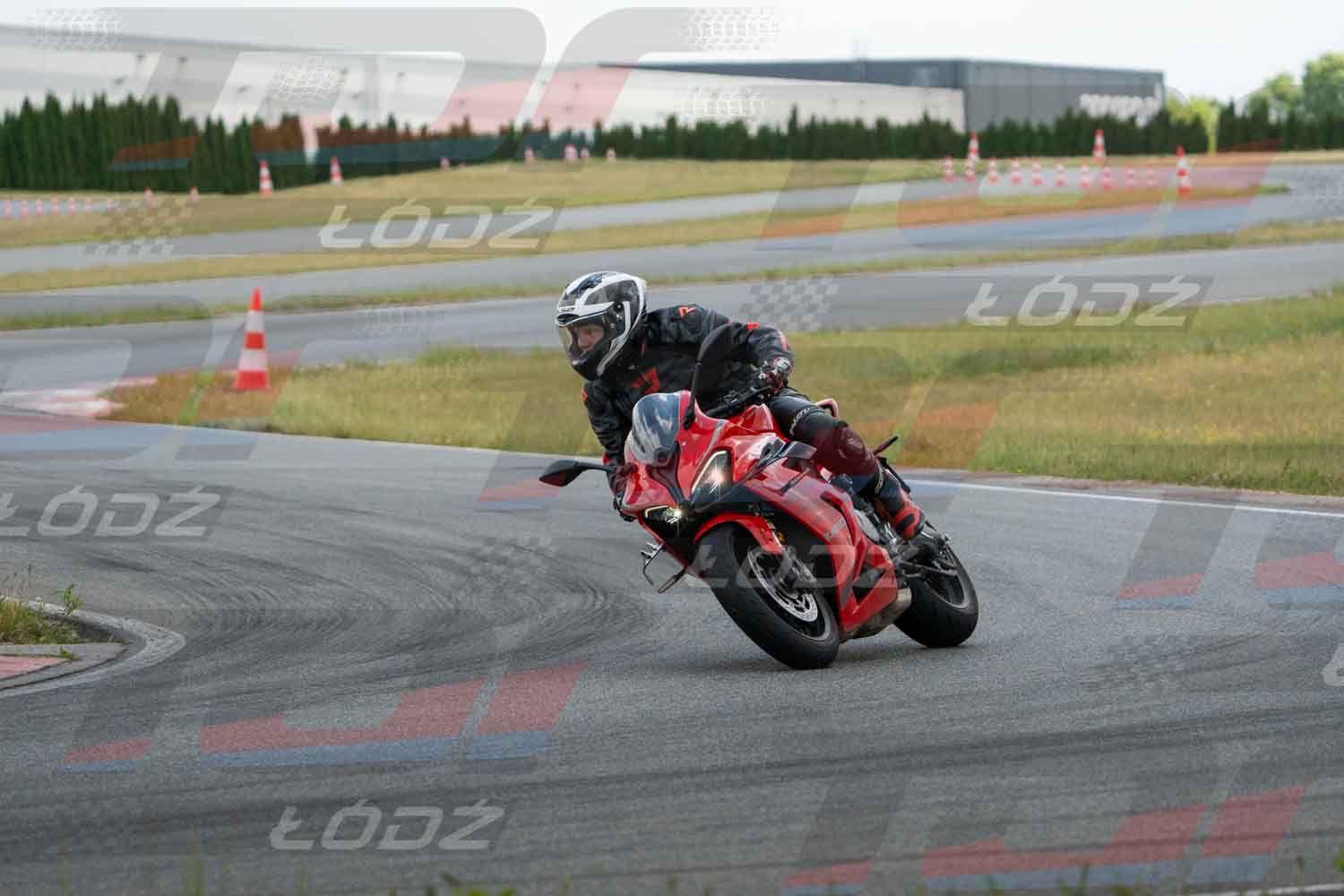 010626TDmoto-56.jpg