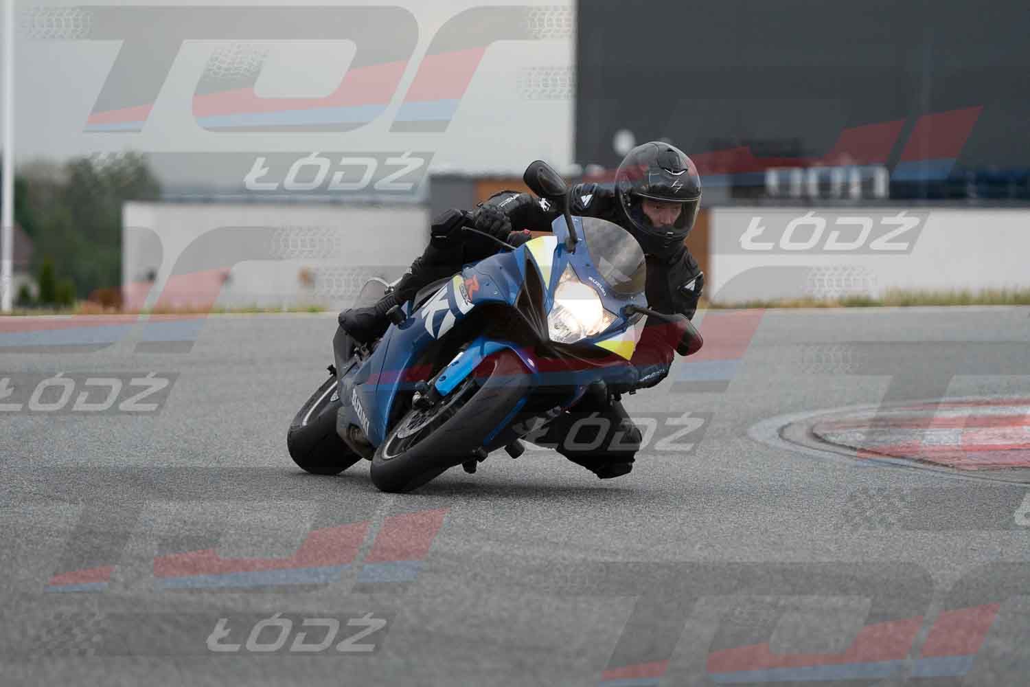 110726trackday (53 of 142).jpg