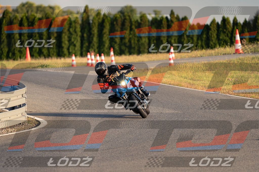 26.09.12 TM-4170.jpg