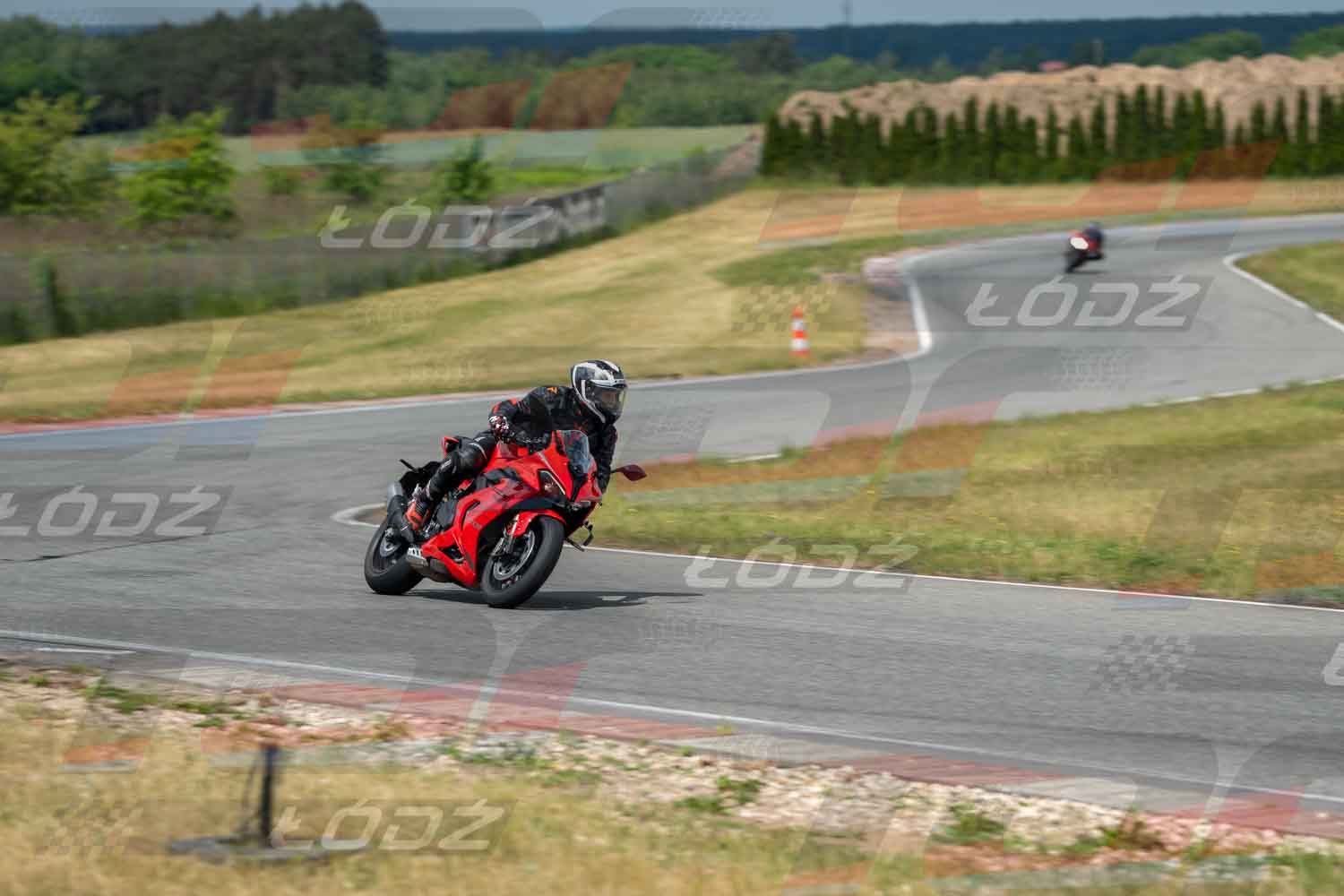 010626TDmoto-177.jpg