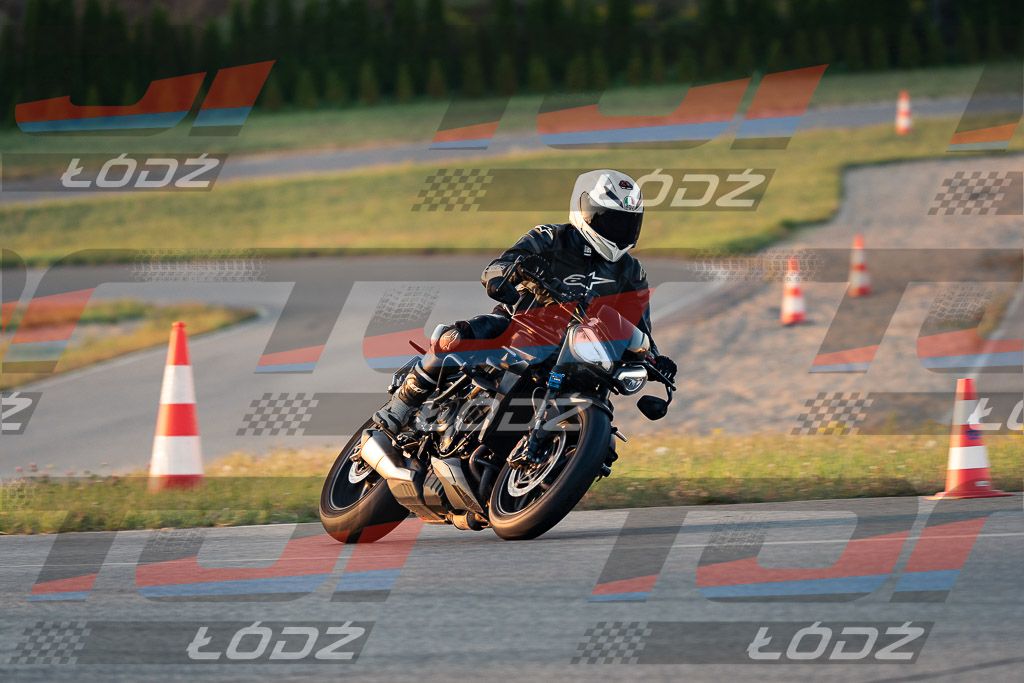 26.09.12 TM-5081.jpg