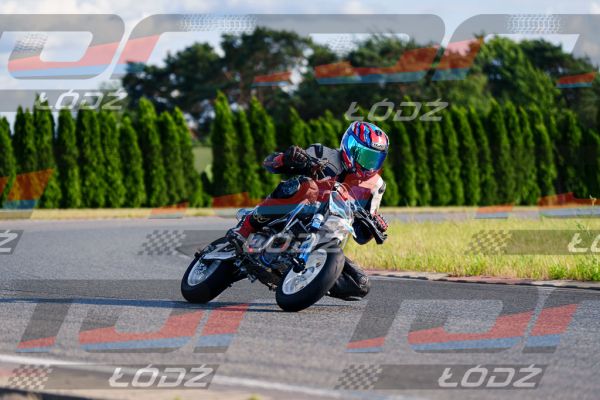 25.06.20 TM-2717.jpg