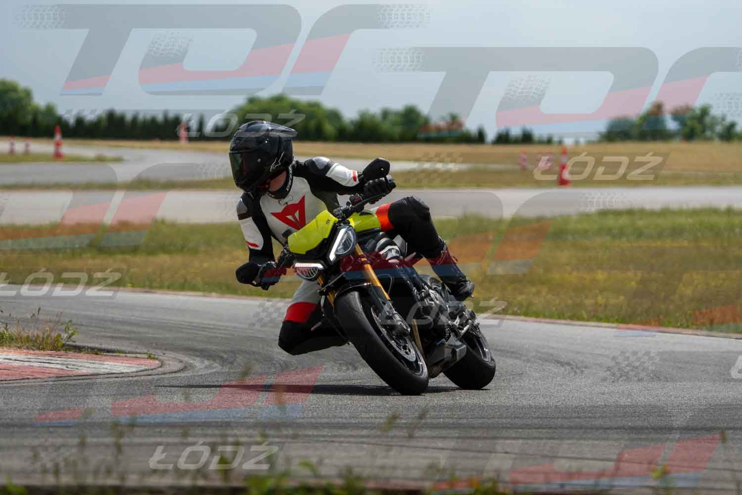 010626TDmoto-16.jpg