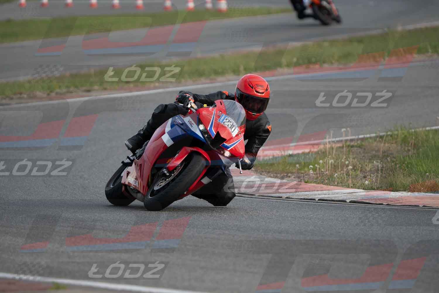 040526trackday-150.jpg