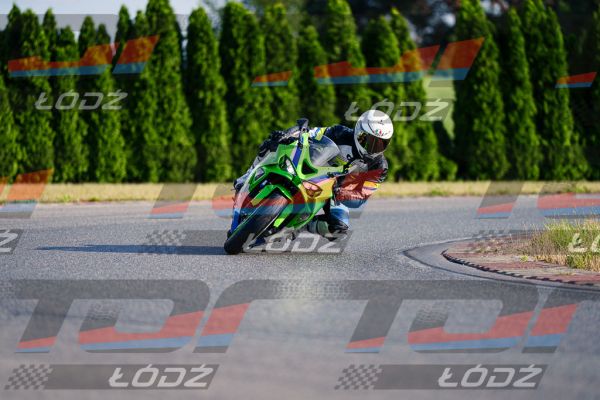 25.06.20 TM-2738.jpg
