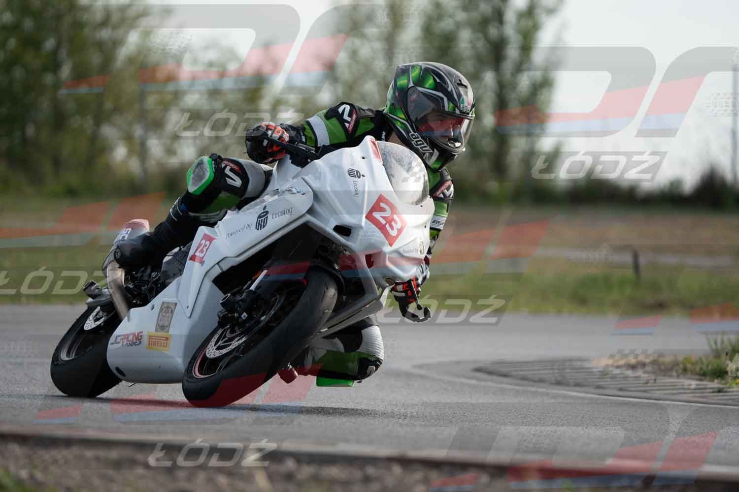 040526trackday-202.jpg