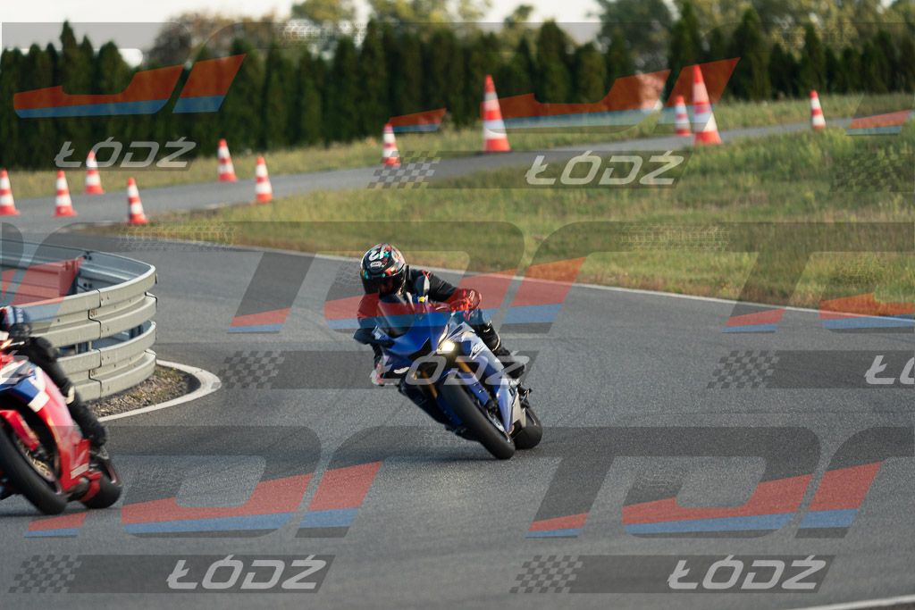 26.09.06 TM-2242.jpg