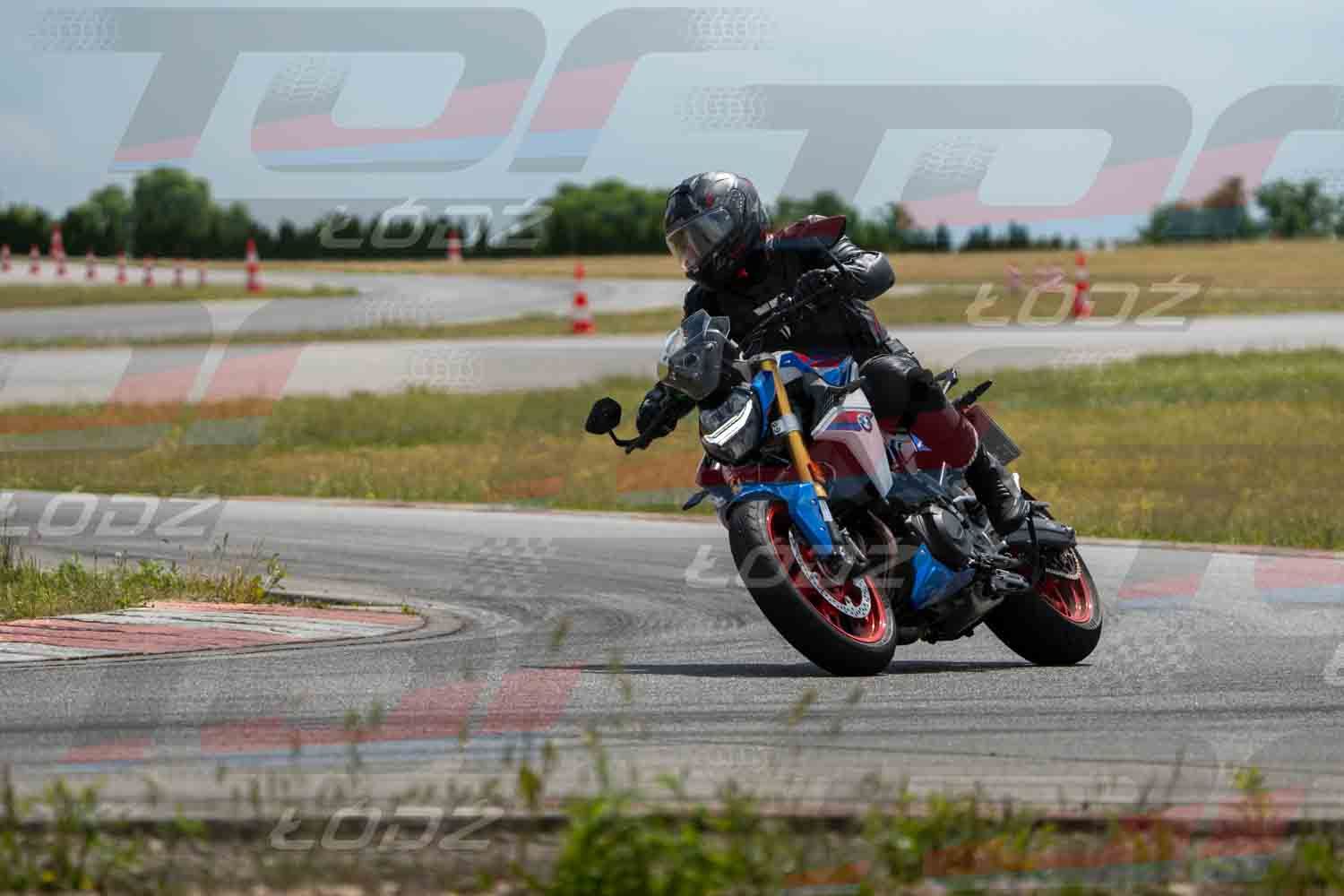 010626TDmoto-9.jpg