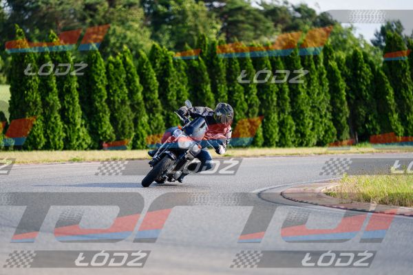 25.06.20 TM-2345.jpg