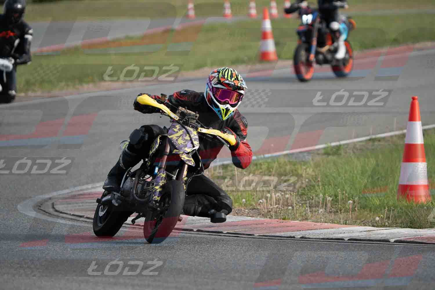 040526trackday-12.jpg