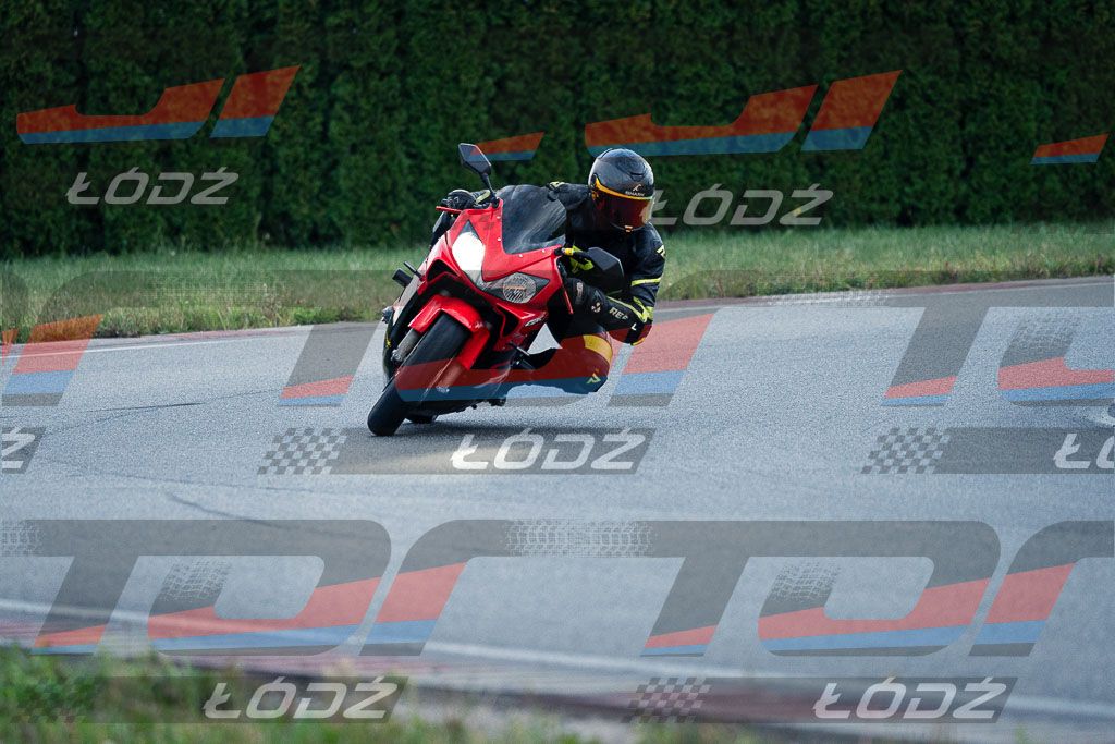 26.09.03 TM-1415.jpg