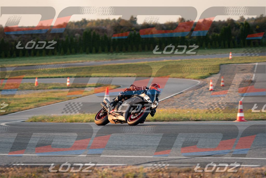 26.09.12 TM-5107.jpg