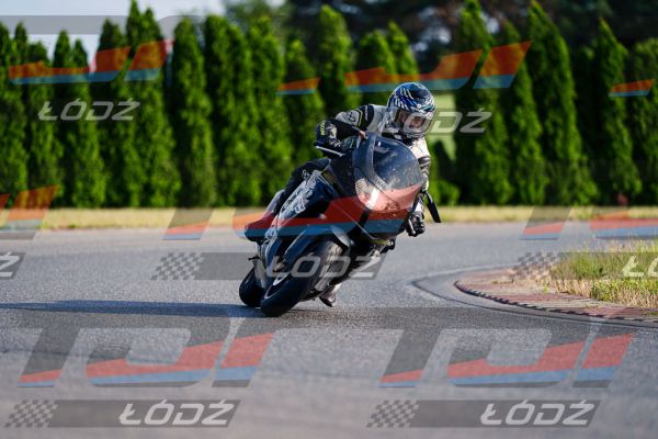25.06.20 TM-2524.jpg